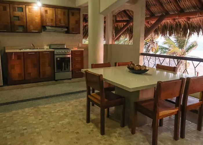 Punta Blanca Zihuatanejo