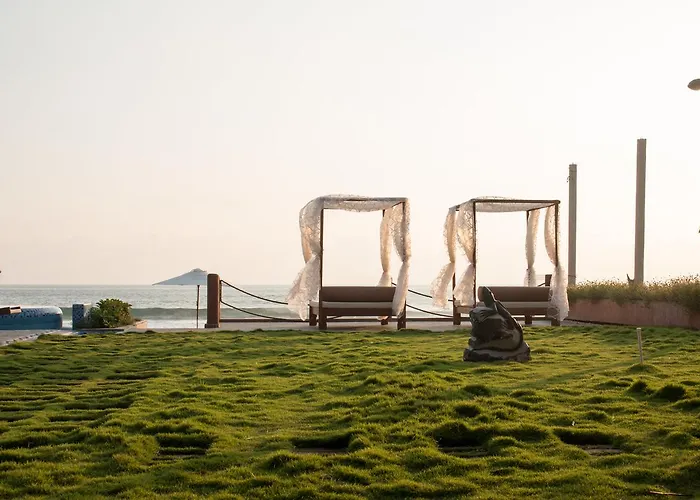 Punta Blanca Hotel Zihuatanejo
