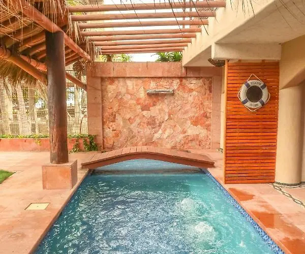 Punta Blanca 4*